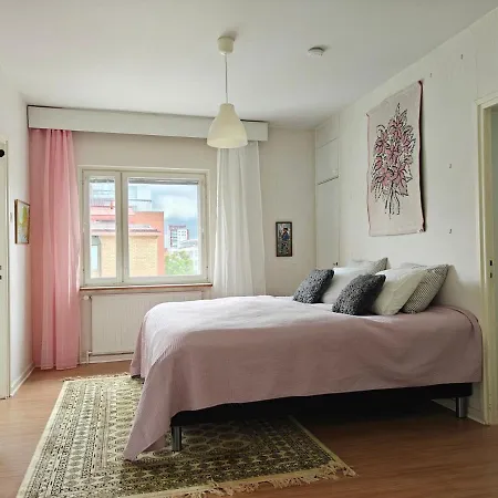 Spacious In The Center *